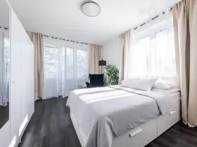 Prodej bytu 2+kk, Pardubice, Stavbařů, 53 m2