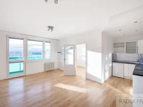 Pronájem bytu 1+1, Praha - Háje, Kosmická, 48 m2