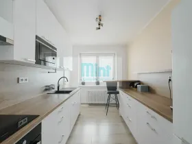 Prodej bytu 3+1, Ostrava, Srbská, 76 m2
