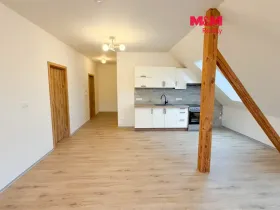Pronájem bytu 3+kk, Nový Bor, Sklářská, 85 m2