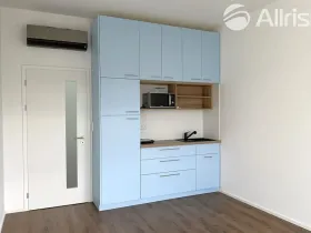 Pronájem bytu 1+kk, Brno, Komárovská, 29 m2