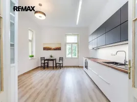 Pronájem bytu 2+kk, Praha - Vinohrady, Dykova, 50 m2