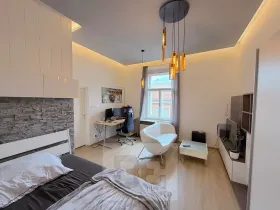Pronájem bytu 1+1, Praha - Žižkov, Chelčického, 40 m2