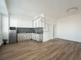 Pronájem bytu 1+kk, Hradec Králové, Průmyslová, 40 m2