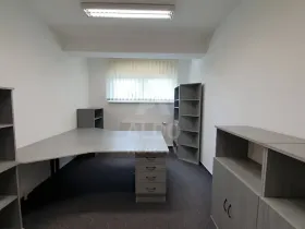 Pronájem kanceláře, České Budějovice, Husova tř., 89 m2