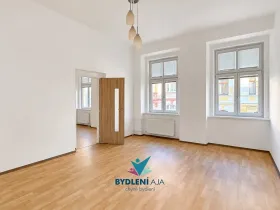Pronájem bytu 2+1, Teplice, J. V. Sládka, 81 m2