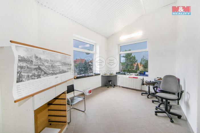 Prodej obchodního prostoru, Město Touškov, Čemínská, 914 m2