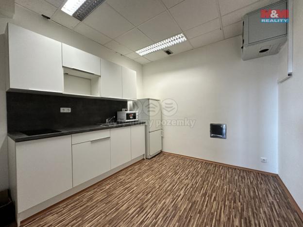 Pronájem kanceláře, Praha - Hloubětín, U Elektry, 220 m2