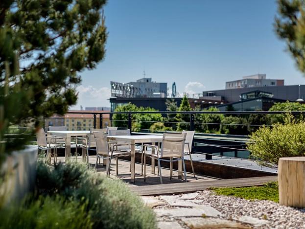 Pronájem kanceláře, Praha - Michle, Vyskočilova, 1321 m2