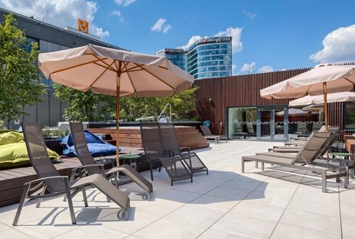 Pronájem kanceláře, Praha - Michle, Vyskočilova, 1321 m2