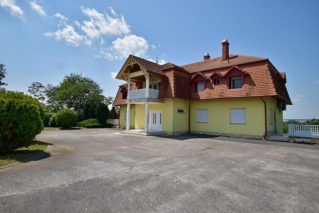 Prodej vily, Fonyód, Maďarsko, 490 m2
