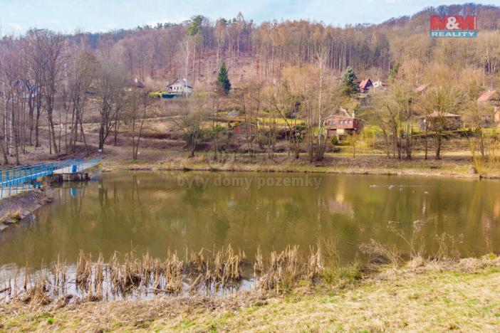 Prodej zahrady, Povrly, 460 m2