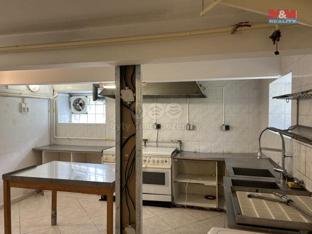 Pronájem restaurace, Hranice - Hranice I-Město, Tř. generála Svobody, 120 m2