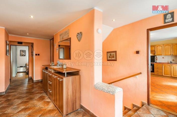 Prodej restaurace, Velké Březno, 700 m2