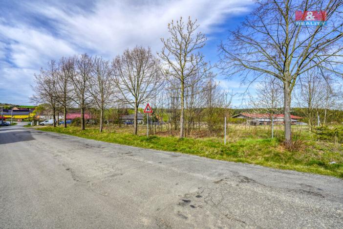 Prodej pozemku pro bydlení, Lisov, 1335 m2