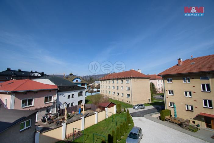 Pronájem bytu 3+1, Rožnov pod Radhoštěm, Náměstí Míru, 70 m2