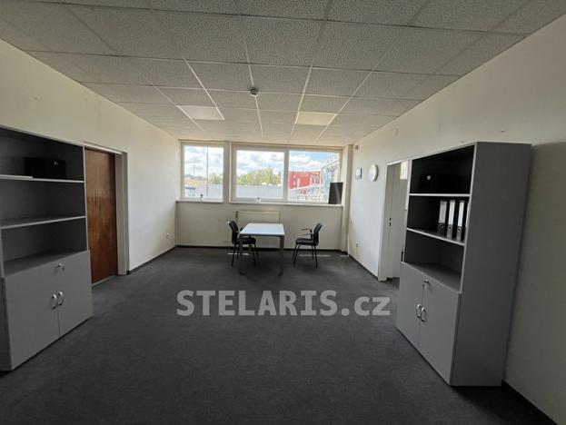 Pronájem výrobních prostor, Benešov, Černoleská, 3000 m2