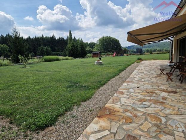 Prodej rodinného domu, Rašovice, 4600 m2