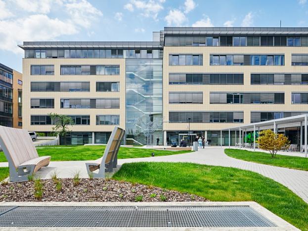 Pronájem kanceláře, Praha - Jinonice, Radlická, 2970 m2