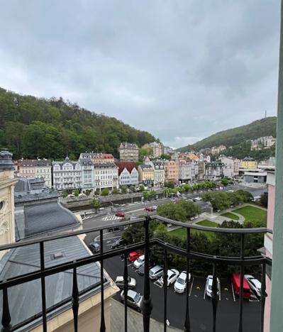 Prodej bytu 4+1, Karlovy Vary, Divadelní náměstí, 145 m2