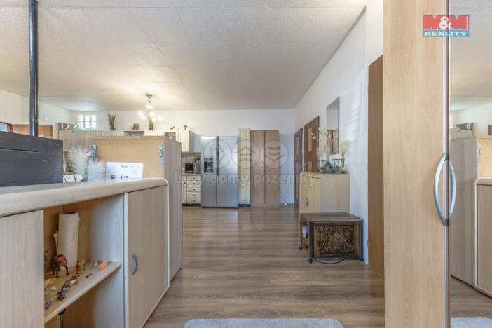 Prodej obchodního prostoru, Benešov nad Ploučnicí, Sídliště, 70 m2