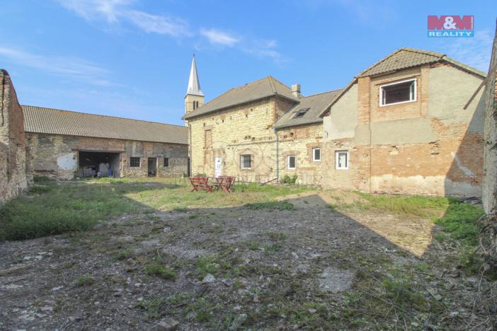 Prodej rodinného domu, Peruc - Radonice nad Ohří, 400 m2