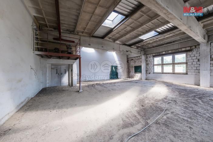 Pronájem skladu, Tochovice, 5693 m2