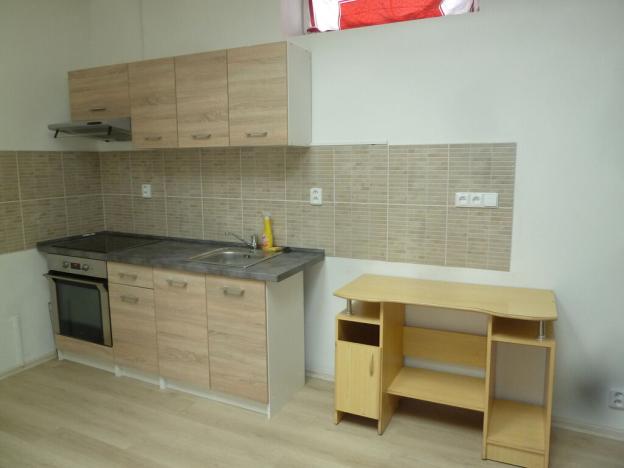 Pronájem bytu 1+kk, Kravaře, Úštěcká, 30 m2