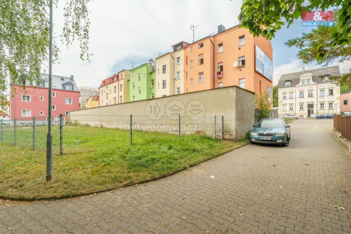 Prodej bytu 4+1, Karlovy Vary - Dvory, Chebská, 85 m2