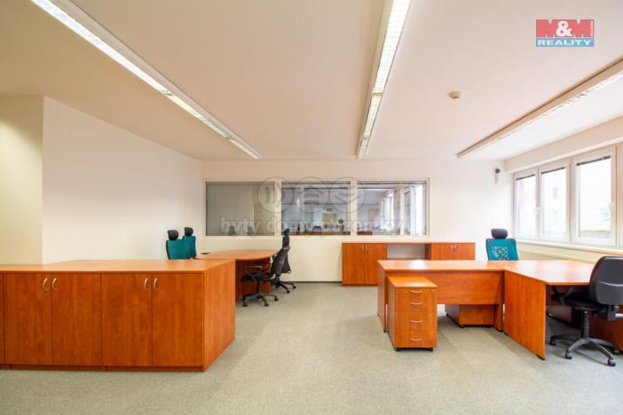 Pronájem kanceláře, Praha - Hostivař, Na Plískavě, 401 m2