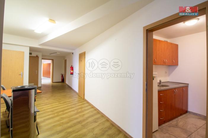 Prodej kanceláře, Praha - Hostivař, Na Plískavě, 401 m2