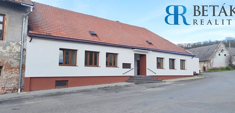 Prodej rodinného domu, Přestavlky, 300 m2