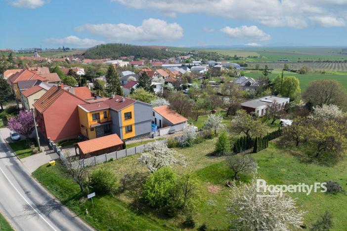 Prodej pozemku, Ořechov, 650 m2