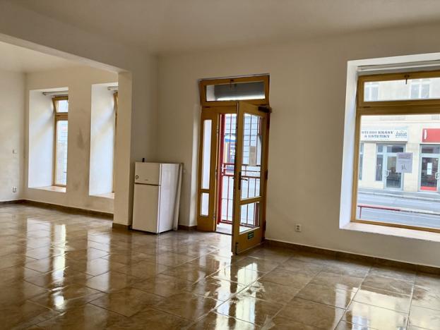 Prodej obchodního prostoru, Praha - Smíchov, Plzeňská, 62 m2