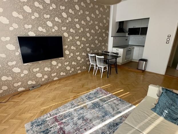 Pronájem bytu 2+kk, Praha - Holešovice, U Pergamenky, 58 m2