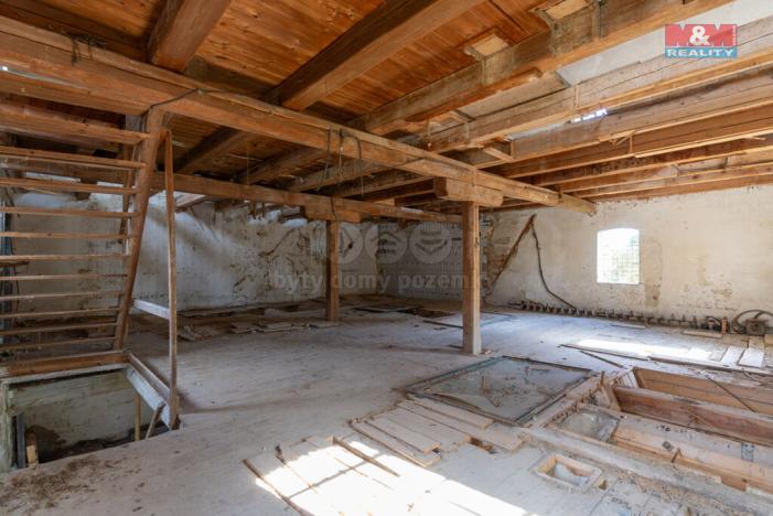 Prodej obchodního prostoru, Pačlavice - Pornice, 250 m2