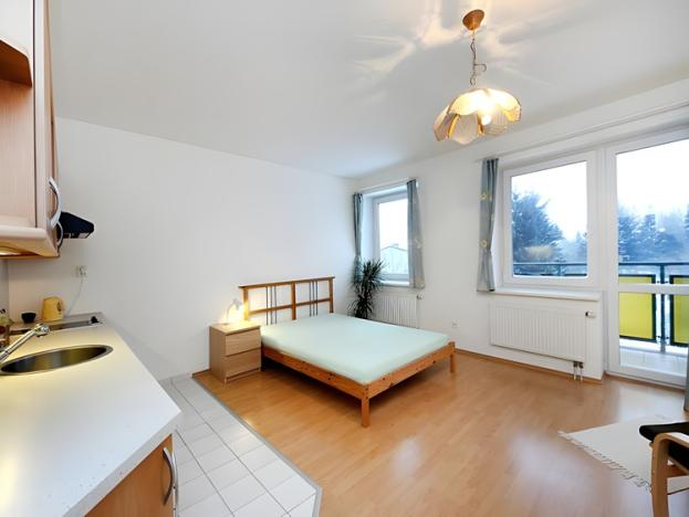 Prodej bytu 1+kk, Praha - Lysolaje, Sídlištní, 34 m2