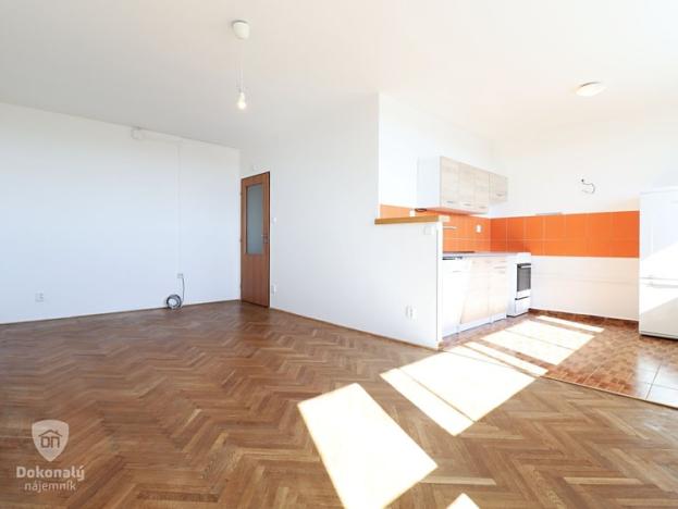 Pronájem bytu 3+kk, Praha - Horní Počernice, Běluňská, 86 m2