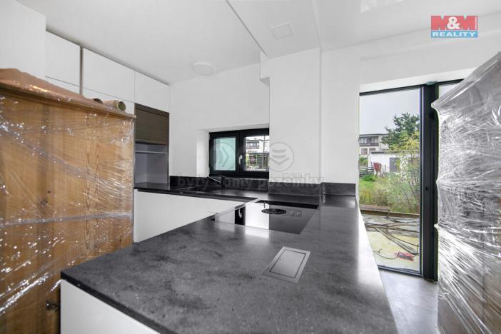 Pronájem rodinného domu, Tlučná, Ke Koupališti, 180 m2