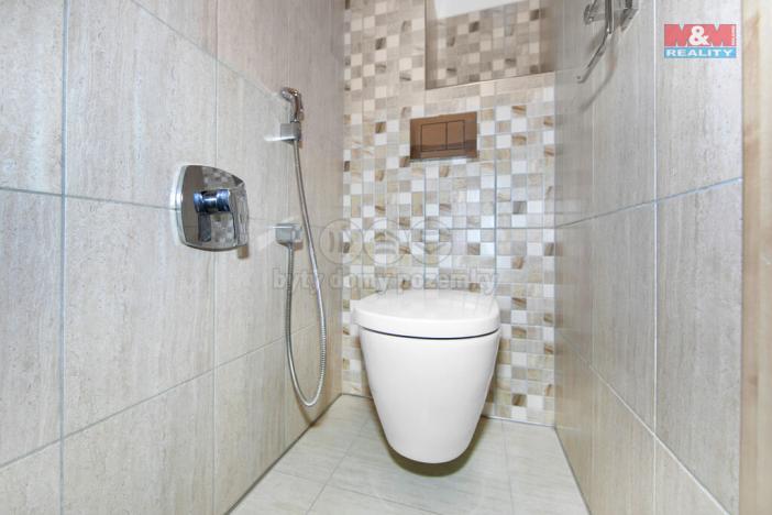 Prodej rodinného domu, Tlučná, Ke Koupališti, 180 m2