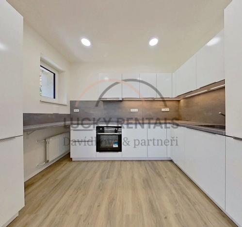 Pronájem bytu 3+kk, Praha - Smíchov, Pod Děvínem, 82 m2