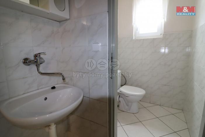 Prodej obchodního prostoru, Kadaň - Prunéřov, 2760 m2