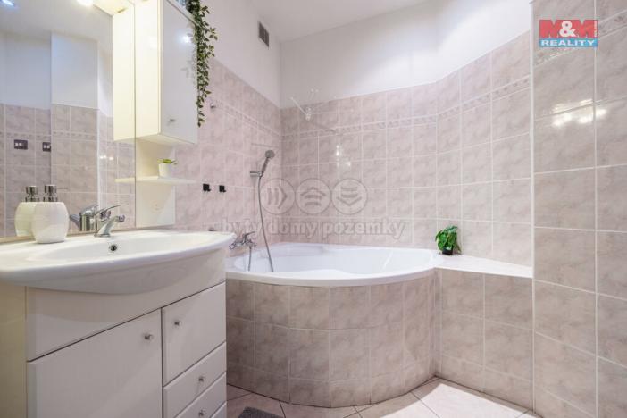 Prodej bytu 3+kk, Praha - Vysočany, Na břehu, 103 m2