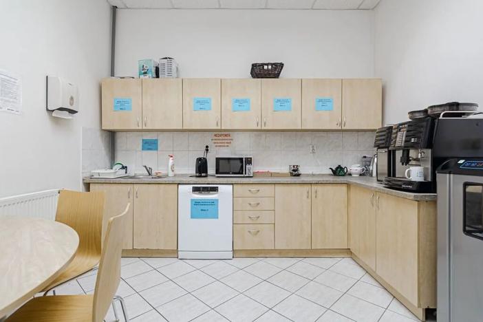 Pronájem kanceláře, Praha - Stodůlky, Jeremiášova, 1000 m2