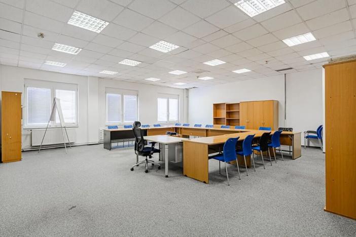 Pronájem kanceláře, Praha - Stodůlky, Jeremiášova, 1000 m2