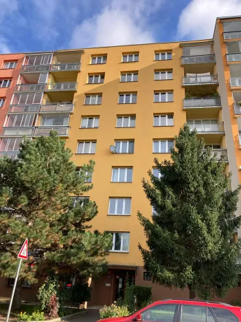 Pronájem bytu 2+kk, Praha - Kamýk, Zárubova, 45 m2