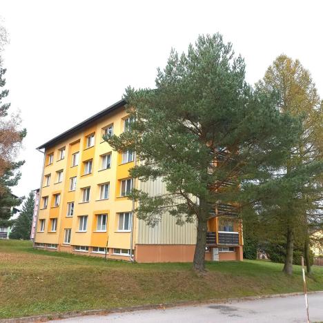 Prodej bytu 3+1, Studená, Komenského, 82 m2