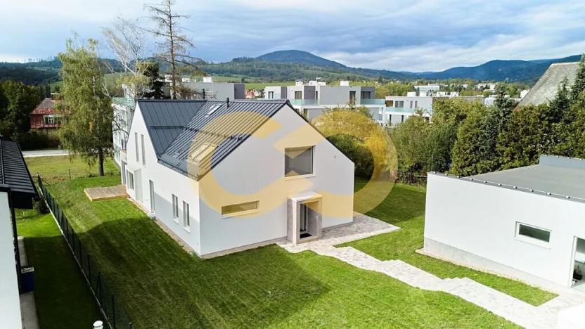 Prodej rodinného domu, Vrchlabí, Pražská, 401 m2