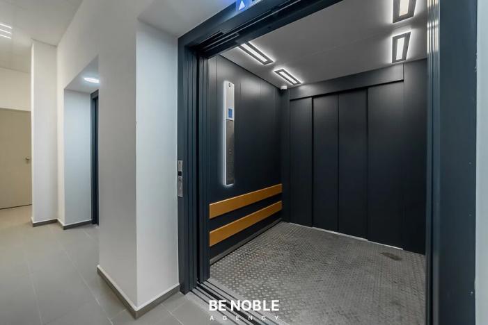 Pronájem obchodního prostoru, Benešov, Vnoučkova, 23 m2