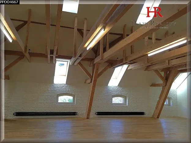 Pronájem obchodního prostoru, Benešov, Pavlíkova, 180 m2